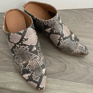 Snakeskin Mules by Universal Thread - Size 7
